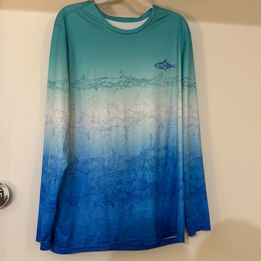 Fish N Vibe NWOT Long Sleeve
